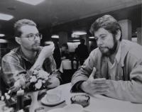 Jan Král při rozhovoru s redaktorem radia Svobodná Evropa Martinem Štěpánkem / Mnichov / 1990 nebo 1991