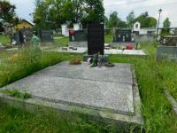 Hrob Čechů Františka Pospíšila a Viktora Dadáka zastřelených 22. září 1938 členy Freikorpsu