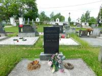 Hrob Čechů Františka Pospíšila a Viktora Dadáka zastřelených 22. září 1938 členy Freikorpsu