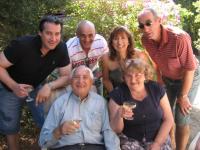 Bohuš a Marie  Úlehlovi s dětmi Bobby, George, Nada a Roger (zemřel 2003), Melbourne  asi 1990 