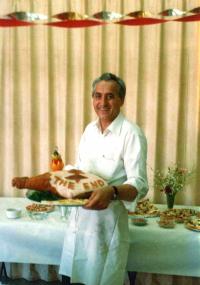 Bohuš ve vlastním cateringovém podniku, Melbourne 1980