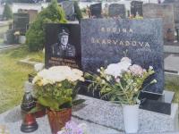 Hrob rodiny Škarvadovy v Olešnici