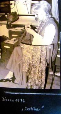 Květuše Malá, Národní divadlo Brno, představení Dalibor, šatna, 1972