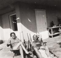 Rodiče na letním bytě v Mokré Hoře, 1933