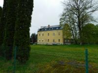 Zámek v Kobylé nad Vidnavkou, kde Hedvika Wagnerová (Brixová) sloužila v letech 1942 až 1946