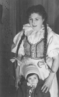 Marie Čmakalová in a play