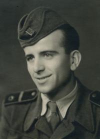 Konstantin Karger v roce 1951 na vojně