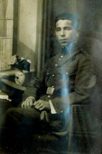 Otec Konstantin Karger na vojně v roce 1923