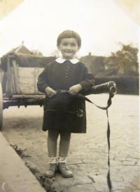 Hanka Neumannová. 30. léta 20. století.