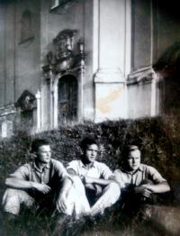Vincent dorník with friends - photo from criminal military service (1951)