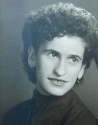 Věra Chromcová asi v roce 1947