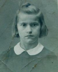 Věra Chromcová v roce 1944