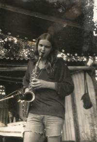 Antirockfest v roce 1986 v Oskavě. Orchestr Bissex