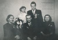 Svatební fotografie Miroslava a Evženie Hamplových z roku 1955