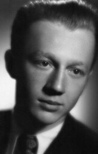 Maturitní fotka na Pedagogickém gymnáziu