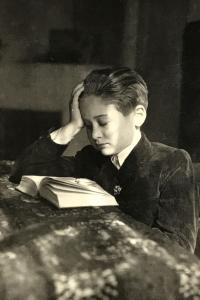 Juraj Stern over the books