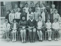 Druhá zprava Blanka Kroneislová ve škole v Gottwaldově