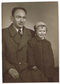 Harry Farkaš with his father in 1952