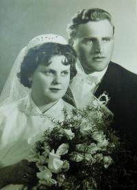 Svatební fotografie bratra Otto Spillera s Magdalenou