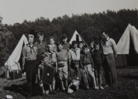 Adolf na pionýrském táboře v 50. letech