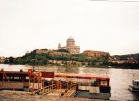 Pohled přes Dunaj ze Štůrova, Ostřihomská bazilika na Maďarské straně