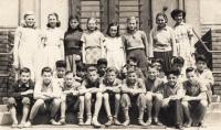 Řecké děti v dětském domově v Chrastavě, rok 1959