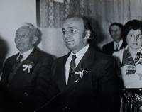 Zdeněk a jeho otec (vlevo)
