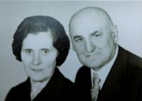 Rodiče Anna a Josef Holátkovi