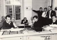 V Supraphonu v 60. letech (vepředu vpravo)