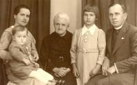 Angela Bajnokova with parents, brother and grandmother