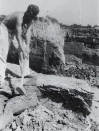 PTP - těžba v lomu 2