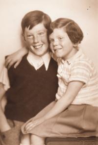 Jan (Roček) a Helga Robitschkovi 1936