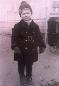 František Hroník, dětství