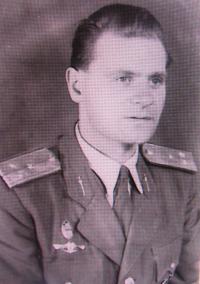 František Hroník, mládí