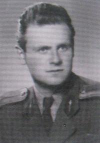 František Hroník, mládí