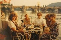 S Jennifer Simons, Janou Peškovou, Ivanem Havlem a Markétou Goetz-Stankiewicz, 90. léta