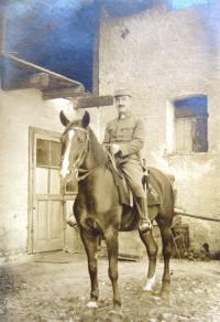 Otec Věry Jakubovič (Hahnové) Viktor Hahn, 1. světová válka.