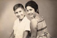 Daughter Nurit and son Zvi, 1962