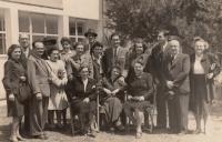 Oslava narození syna Roniho, 1946