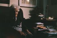 Naďa in her room in Ohed David house