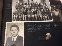School photo without teacher Smrž, who was arrested by Nazis in 1940