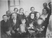 Rodina Beštova z Českého Malína před rokem 1943