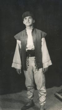 Jindřich hraje v divadle