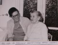 With her mother in 1984