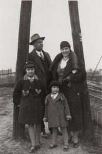 rodina 1934