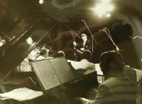 Radoslav Mather jako dirigent swingového orchestru dopravních staveb Olomouc