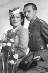 1942 - parents' wedding photo
