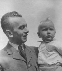 1945 - Petr Kubánek with his father