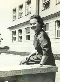 Milada Machů in front of the school, Újezd 1958