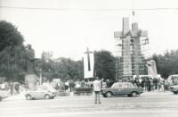 1981 Poznaň - odhalování památníku k povstání v roce 1956